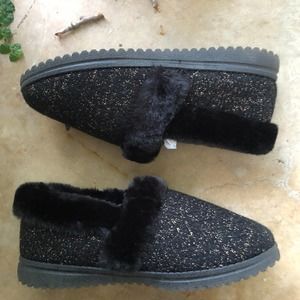 SKECHERS Sweet Walk Cozy Lite Sparkle Knit Slippers Black 9 Wide